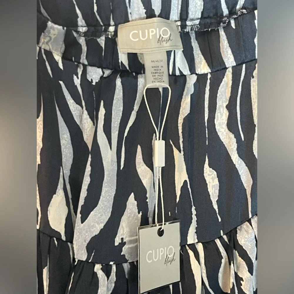NWT: CUPIO BLUSH Stylish Navy and White Tiered Skirt Size Medium